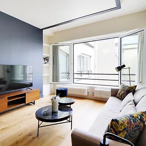 Cmg-amazing Apartment-arc De Triomphe-champs Elysée-d Appartement Paris